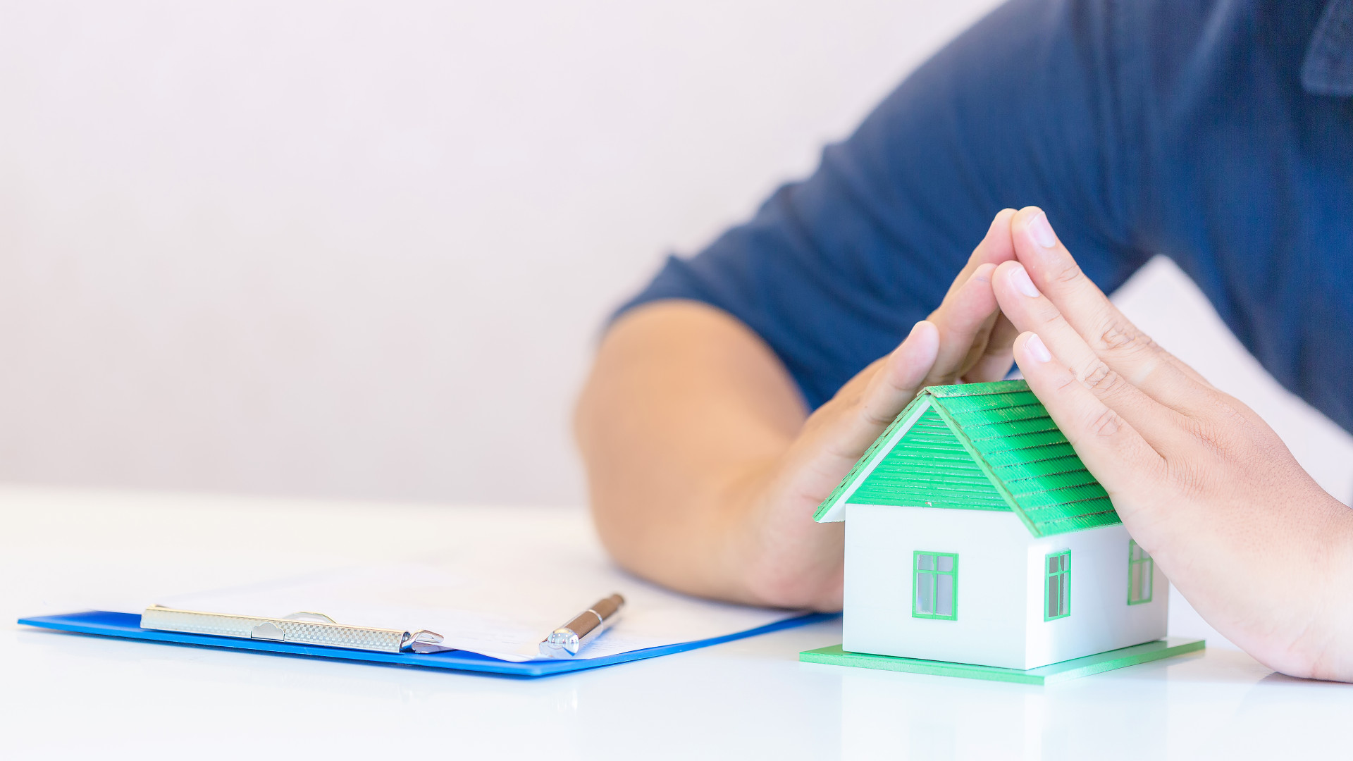 Protéger sa résidence secondaire : assurance et conseils essentiels