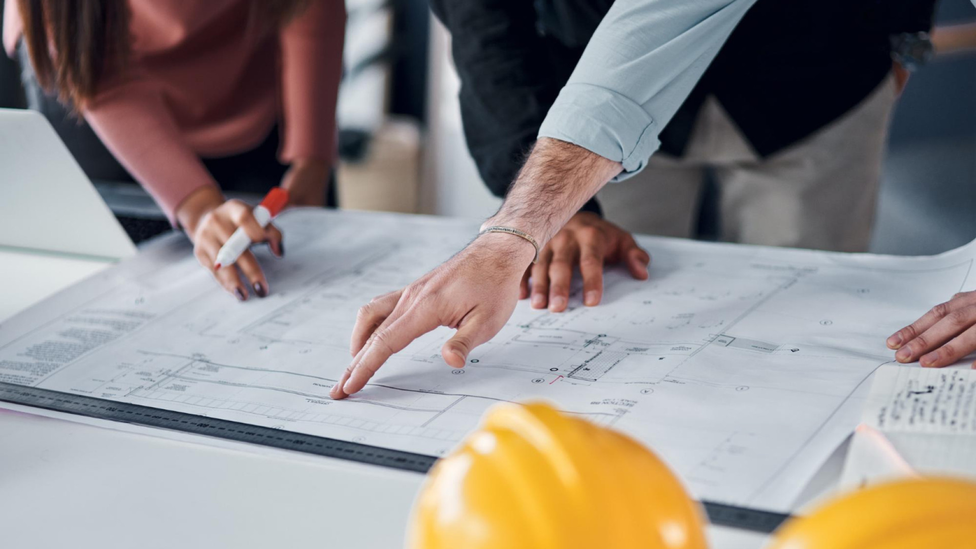 Projet de construction à La Teste-de-Buch : les questions essentielles à poser à votre constructeur